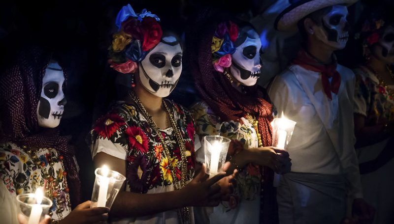 Las Ánimas Festival at the General Cemetery of Mérida (México). Via Getty Images.