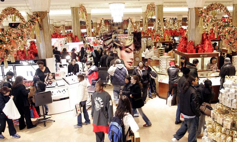 NEW YORK - DECEMBER 24: Last minute shoppers peruse the cosmetics area December 24, 2004 at Macy's in New York City. Retailers suffering with disappointing seasonal sales hope to get a surge in sales due to last minute Christmas shopping. (Photo by Stephen Chernin/Getty Images)