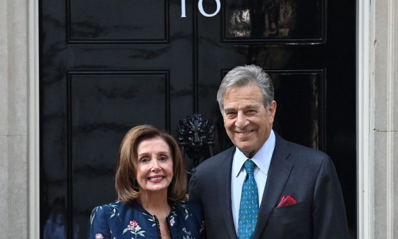 US Speaker of the House, Nancy Pelosi (L) and her husband Paul Pelosi, pose for the media outsise of 10 Downing Street in central London, on September 16, 2021, as she arrives for a meeting with Britain's Prime Minister Boris Johnson. (Photo by JUSTIN TALLIS / AFP) (Photo by JUSTIN TALLIS/AFP via Getty Images)