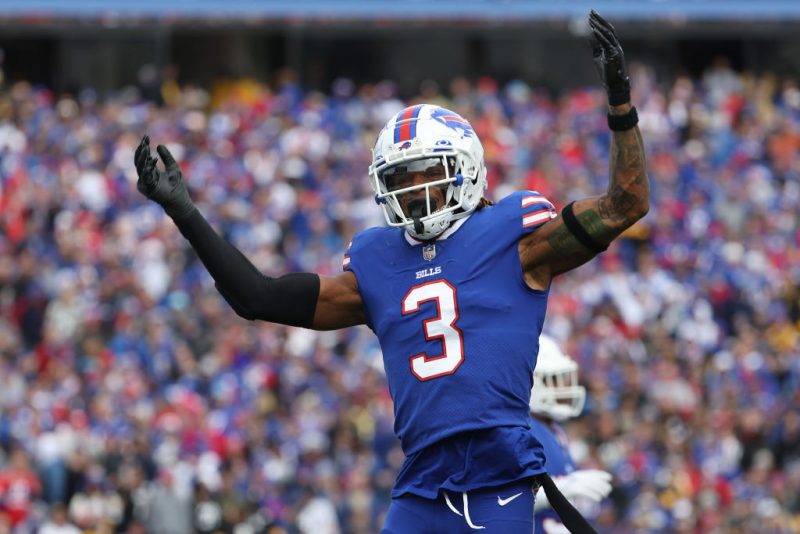 ORCHARD PARK, NEW YORK - OCTOBER 09: Damar Hamlin #3 of the Buffalo Bills reacts after a missed Pittsburgh Steelers field goal during the second quarter at Highmark Stadium on October 09, 2022 in Orchard Park, New York. (Photo by Timothy T Ludwig/Getty Images)
