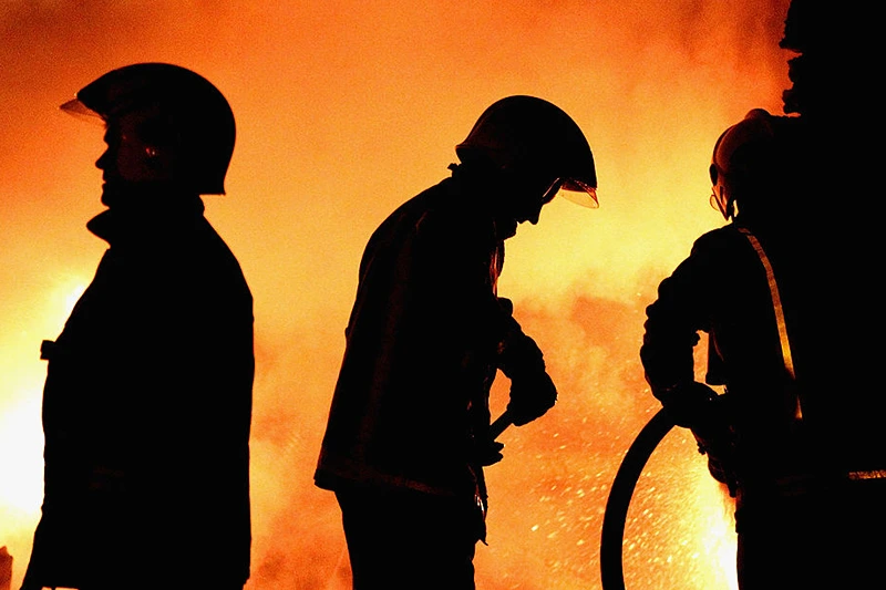 Florida hazmat team monitoring massive fire – One America News Network