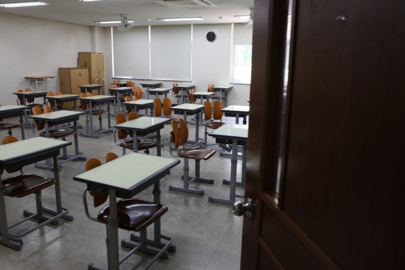 An empty classroom is seen ahead of school re-opening on May 11, 2020 in Seoul, South Korea. South Korea's education ministry announced plans to re-open schools starting from May 13, more than two months after schools were closed in a precautionary measure against the coronavirus. Coronavirus cases linked to clubs and bars in Seoul's multicultural district of Itaewon have jumped to 54, an official said Sunday, as South Korea struggles to stop the cluster infection from spreading further. According to the Korea Center for Disease Control and Prevention, 35 new cases were reported. The total number of infections in the nation tallies at 10,909. (Photo by Chung Sung-Jun/Getty Images)