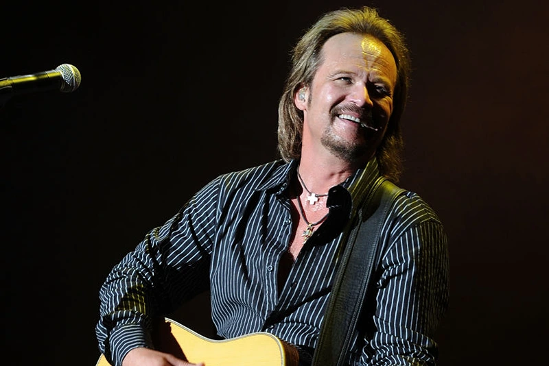 Singer/Songwriter Travis Tritt performs during the 2010 BamaJam Music & Arts Festival at the corner of Hwy 167 and County Road 156 on June 4, 2010 in Enterprise, Alabama. (Photo by Rick Diamond/Getty Images)