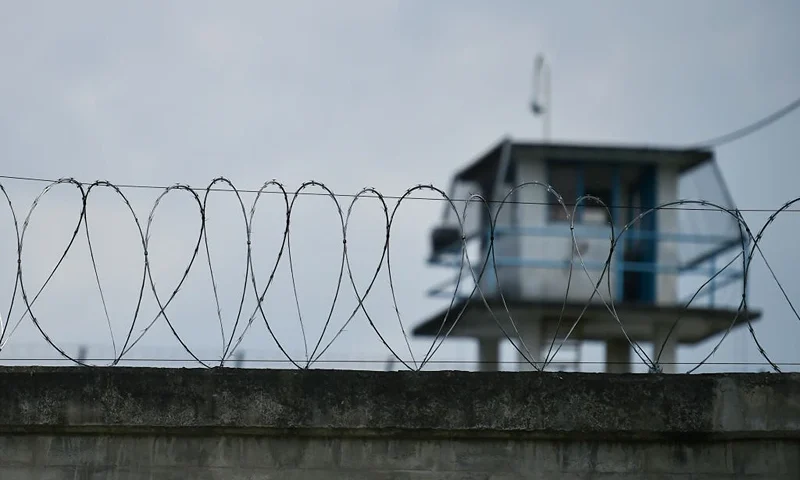 Partial view of the Villahermosa prison in Cali, Colombia, on June 23, 2020, during the COVID-19 pandemic. - According to data released by the Personeria de Cali, 658 positive cases of COVID-19 have been detected at the prison -583 in prisoners and 75 in INPEC workers and auxiliaries. (Photo by Luis ROBAYO / AFP) (Photo by LUIS ROBAYO/AFP via Getty Images)