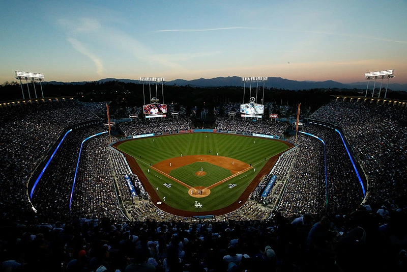 LOS ANGELES, CA - OCTOBER 20: A general view as the Chicago Cubs take on the Los Angeles Dodgers in game five of the National League Division Series at Dodger Stadium on October 20, 2016 in Los Angeles, California. (Photo by Josh Lefkowitz/Getty Images)
