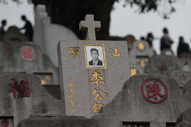 China uses AI to resurrect the dead.