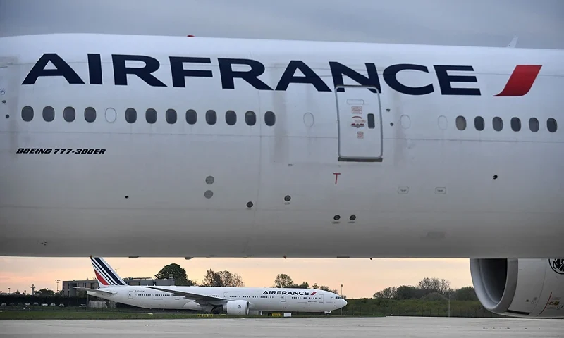 Air France planes arrive at Roissy-Charles-de-Gaulle airport in Roissy-en-France, near Paris, on April 26, 2023. (Photo by JULIEN DE ROSA / AFP) (Photo by JULIEN DE ROSA/AFP via Getty Images)