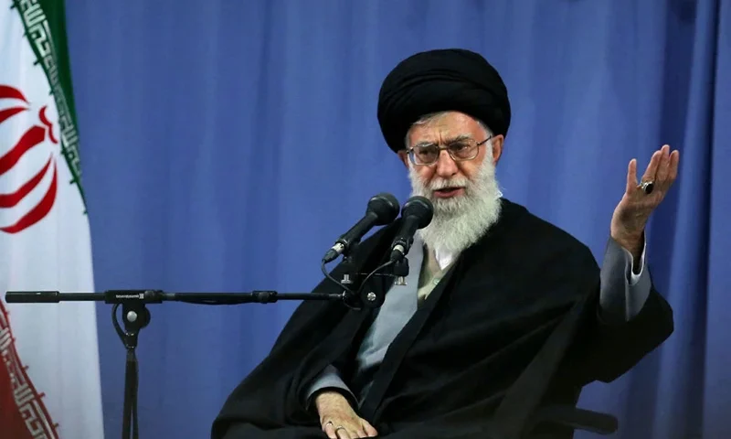 A picture released by the office of Iran's supreme leader Ayatollah Ali Khamenei on April 17, 2013 shows him addressing a group of Iranian military commanders in Tehran on April 17, 2013. Khamenei condemned the deadly twin bomb blasts at the Boston Marathon but also chided what he described as a "contradictory" US approach to terrorism. AFP PHOTO/HO/IRANIAN SUPREME LEADER'S WEBSITE == RESTRICTED TO EDITORIAL USE - MANDATORY CREDIT "AFP PHOTO / IRANIAN SUPREME LEADER'S WEBSITE" - NO MARKETING NO ADVERTISING CAMPAIGNS - DISTRIBUTED AS A SERVICE TO CLIENTS == (Photo by - / Iranian Supreme Leader's Website / AFP) (Photo by -/Iranian Supreme Leader's Website/AFP via Getty Images)