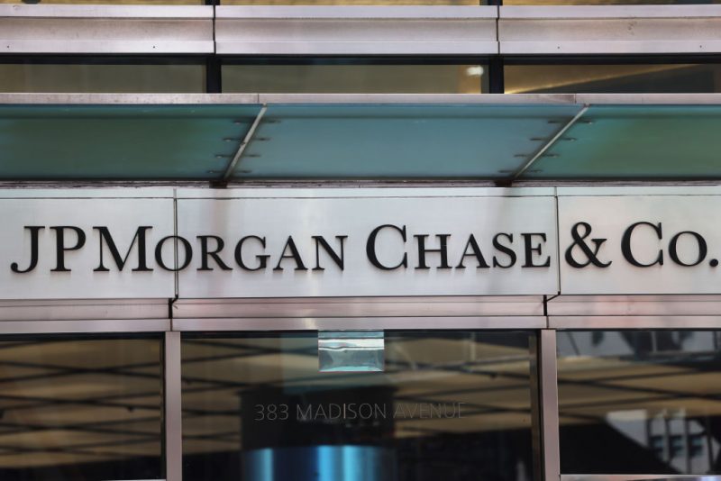JPMorgan to pay 0M in Epstein settlement.