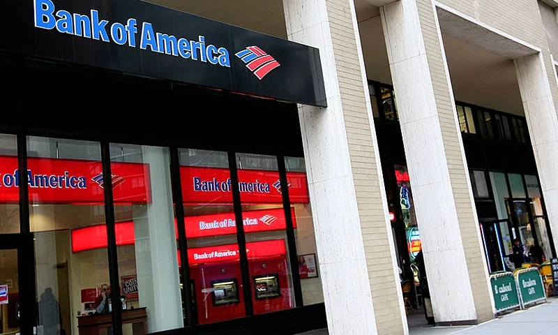 NEW YORK - JANUARY 22: A Bank Of America is seen January 22, 2008 in New York City. Bank Of America's fourth-quarter earnings fell 95 percent as its revenue fell 31 percent to $12.67 billion from $18.49 billion last year. (Photo by Stephen Chernin/Getty Images)