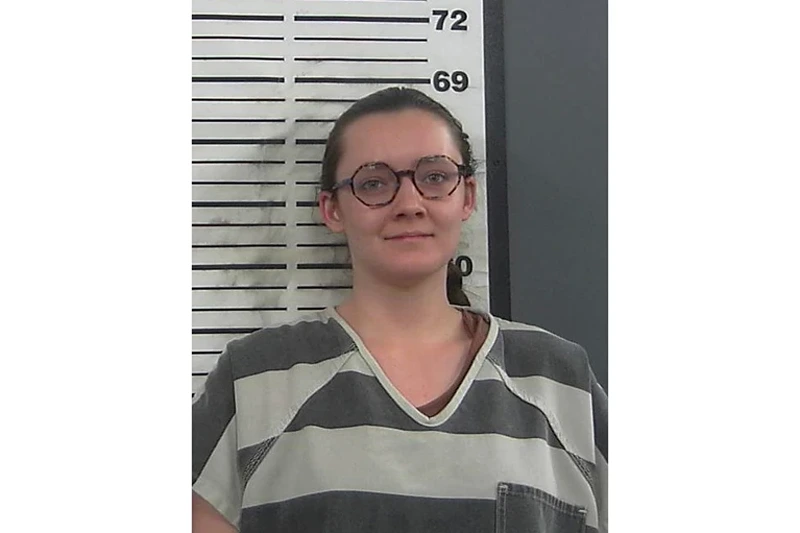 Woman accused of arson at Wyoming abortion clinic agrees to plea deal.