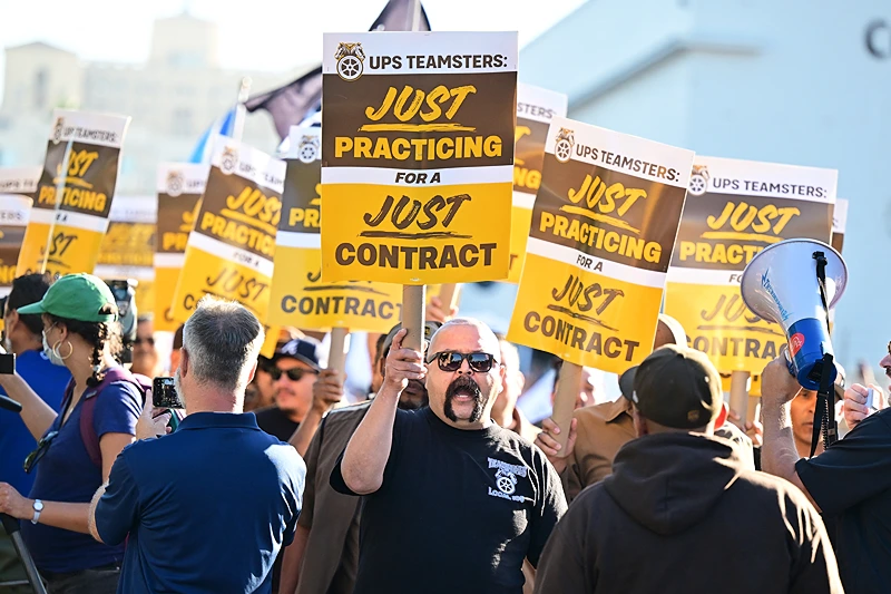 UPS And Teamsters Union Reach Labor Deal, Avoiding More Strikes – One America News Network