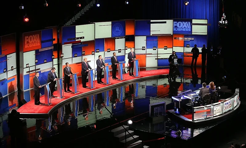 NORTH CHARLESTON, SC - JANUARY 14: Republican presidential candidates (L-R) Ohio Governor John Kasich, New Jersey Governor Chris Christie, Sen. Marco Rubio (R-FL), Donald Trump, Sen. Ted Cruz (R-TX), Ben Carson and Jeb Bush participate in the Fox Business Network Republican presidential debate at the North Charleston Coliseum and Performing Arts Center on January 14, 2016 in North Charleston, South Carolina. The sixth Republican debate is held in two parts, one main debate for the top seven candidates, and another for three other candidates lower in the current polls. (Photo by Scott Olson/Getty Images)