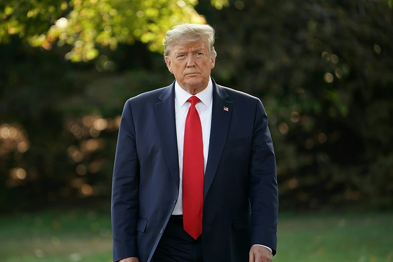 TOPSHOT - US President Donald Trump comes out of the Oval Office for his departure from the White House on September 16, 2019 in Washington, DC. - President Trump is traveling to Albuquerque, New Mexico to deliver remarks at a "Keep America Great Rally". (Photo by MANDEL NGAN / AFP) (Photo credit should read MANDEL NGAN/AFP via Getty Images)