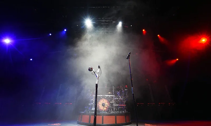 LAS VEGAS, NV - NOVEMBER 14: The band Godsmack keeps the stage lit with the blue, white and red colors of the French flag in a show of solidarity with France before the group's show at The Pearl concert theater at Palms Casino Resort on November 14, 2015 in Las Vegas, Nevada. The Islamic State claimed responsibility for attacks in Paris on Friday that killed 129 people. (Photo by Ethan Miller/Getty Images)