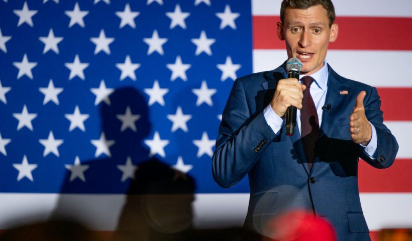 PHOENIX, ARIZONA - AUGUST 01: Republican U.S. senatorial candidate Blake Masters speaks at a campaign event on the eve of the primary, also attended by gubernatorial candidate Kari Lake at the Duce bar on August 01, 2022 in Phoenix, Arizona. Masters, who has the blessing of former President Donald Trump, has seen his lead in the polls in recent days extend to double digits among likely GOP voters over businessman Jim Lamon and state Attorney General Mark Brnovich. (Photo by Brandon Bell/Getty Images)