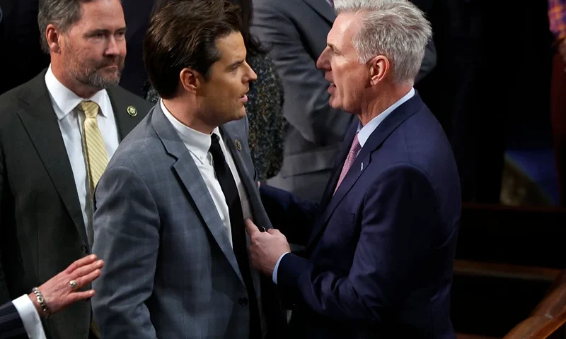 WASHINGTON, DC - JANUARY 06: U.S. House Republican Leader Kevin McCarthy (R-CA) (L) talks to Rep.-elect Matt Gaetz (R-FL) in the House Chamber after Gaetz voted present during the fourth day of voting for Speaker of the House at the U.S. Capitol Building on January 06, 2023 in Washington, DC. The House of Representatives is meeting to vote for the next Speaker after House Republican Leader Kevin McCarthy (R-CA) failed to earn more than 218 votes on several ballots; the first time in 100 years that the Speaker was not elected on the first ballot. (Photo by Chip Somodevilla/Getty Images)