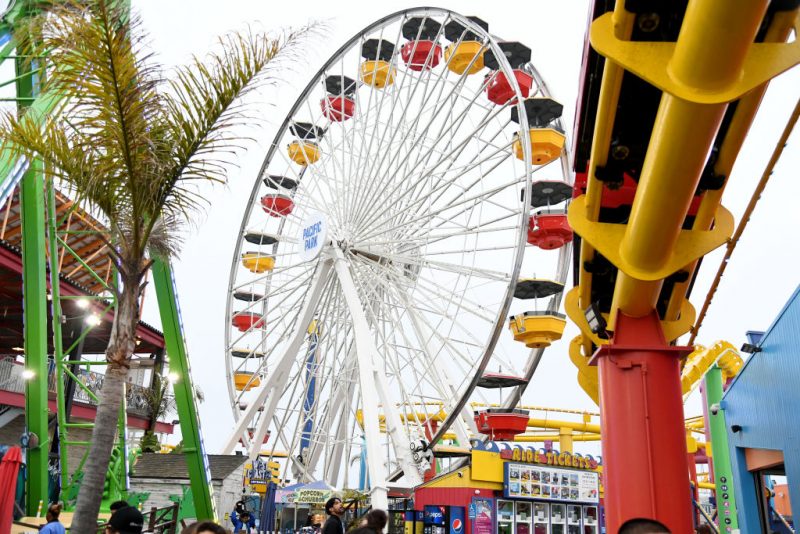 Man with bomb claim caught on Santa Monica Pier Ferris Wheel.