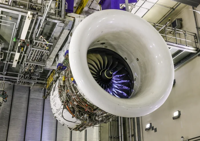 Rolls-Royce is aiming to quadruple its profit in five years by increasing the performance of its jet engines.
