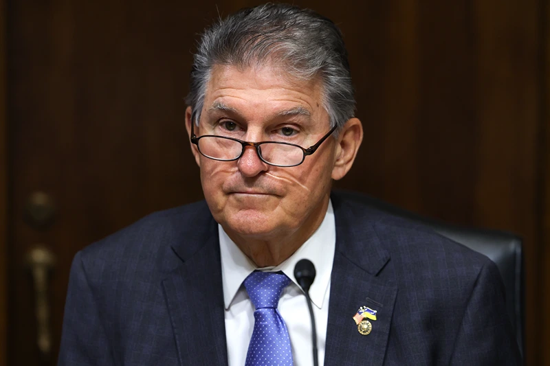 WASHINGTON, DC - SEPTEMBER 22: U.S. Sen. Joe Manchin (D-WV), Chairman of the Senate Energy and Natural Resources Committee, presides over a hearing on battery technology, at the Dirksen Senate Office Building on September 22, 2022 in Washington, DC. The Committee held the hearing to examine opportunities and challenges in deploying innovative battery and non-battery technologies for energy storage. (Photo by Kevin Dietsch/Getty Images)
