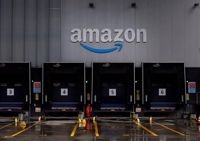 The logo of U.S. online retailer Amazon is displayed at a logistics centre in Trapagaran, northern Spain, November 22, 2023. REUTERS/Vincent West/File Photo