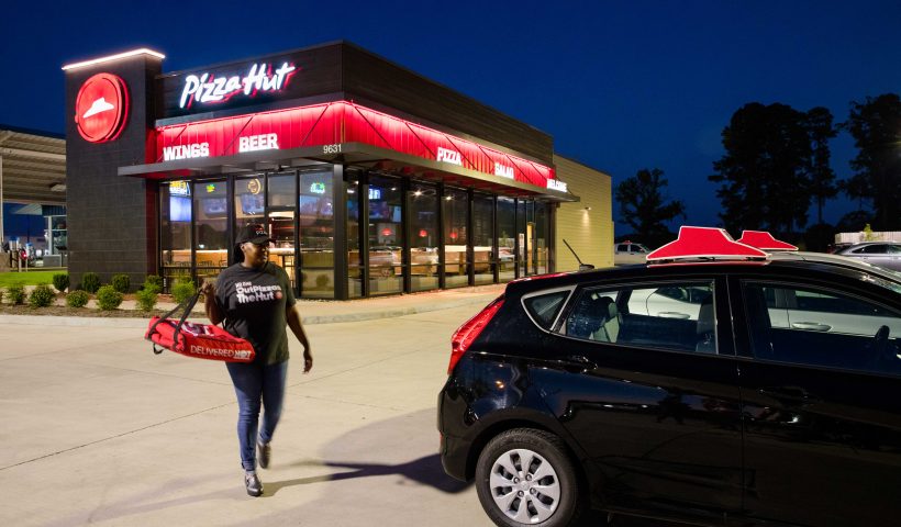 SHREVEPORT, LA - JUNE 29: A view of a Pizza Hut Delivery driver on June 29, 2018 in Shreveport, Louisiana. (Photo by Shannon O'Hara/Getty Images for Pizza Hut)