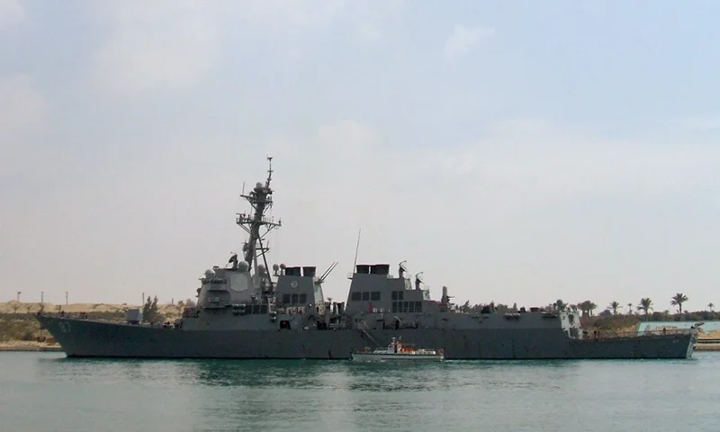 The American destroyer USS Mason (DDG-87) crosses the Suez canal close to the port city of Ismailia, some 120 km northeast of Cairo, on March 12, 2011. The USS Mason (DDG-87) is the 9th ship of the upgraded (Flight IIA) Arleigh Burke Class of AEGIS Guided Missile Destroyers. AFP PHOTO/STR (Photo by AFP) (Photo by -/AFP via Getty Images)
