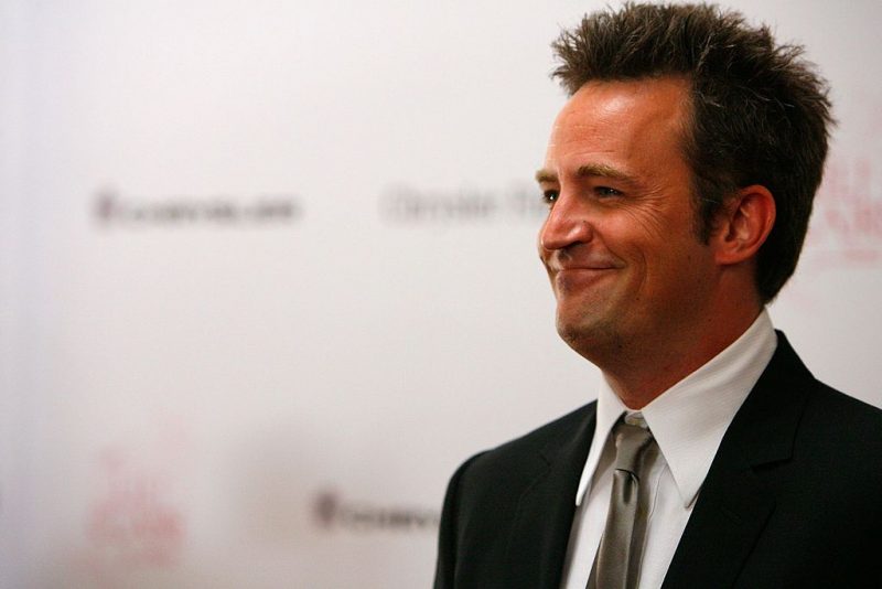 LOS ANGELES, CA - OCTOBER 13: Actor Matthew Perry arrives at the Lili Claire Foundation 10th annual benefit dinner and auction held at the Hyatt Regency Century Plaza on October 13, 2007 in Los Angeles, California. (Photo by Charley Gallay/Getty Images for Lili Claire)