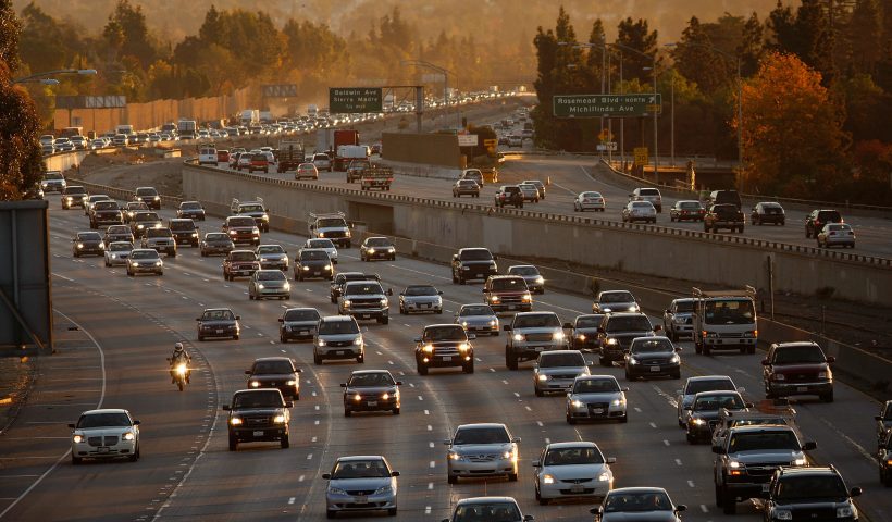 PASADENA, CA - DECEMBER 1: Morning commuters travel the 210 freeway between Los Angeles and cities to the east on December 1, 2009 near Pasadena, California. President Barack Obama will attend the international climate negotiations in Copenhagen next week with a vow to reduce US greenhouse gas emissions to about 17 percent below 2005 levels by 2020, and 83 percent by 2050. Meanwhile, California, which has some of the toughest clean air laws after decades of fighting some of the worst smog in the nation, is in the final phase of building a cap-and-trade market to provide incentives to reduce greenhouse emissions. More than 60 world leaders are expected to take part in the climate negotiations in Copenhagen. (Photo by David McNew/Getty Images)