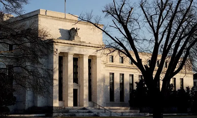 The Federal Reserve building in Washington, U.S., January 26, 2022. REUTERS/Joshua Roberts//File Photo