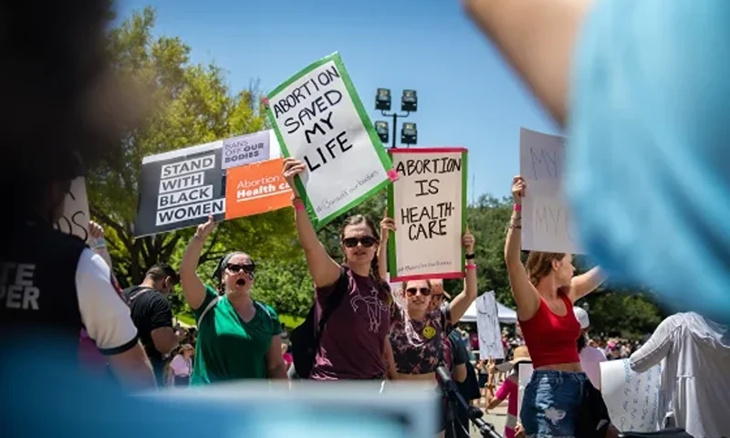 Abortion-rights supporters face anti-abortion protesters at a rally for reproductive rights at the Texas Capitol in Austin on May 14, 2022. (Montinique Monroe / Getty Images)