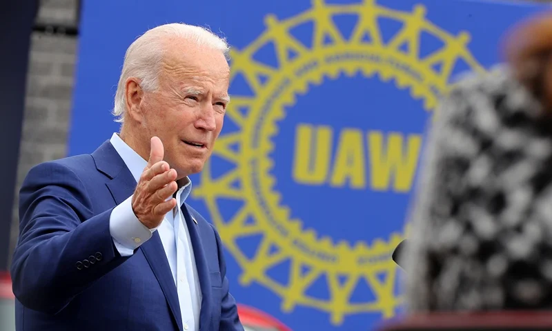 Democratic presidential nominee and former Vice President Joe Biden delivers remarks in the parking lot outside the United Auto Workers Region 1 offices on September 09, 2020 in Warren, Michigan. (Photo by Chip Somodevilla/Getty Images)