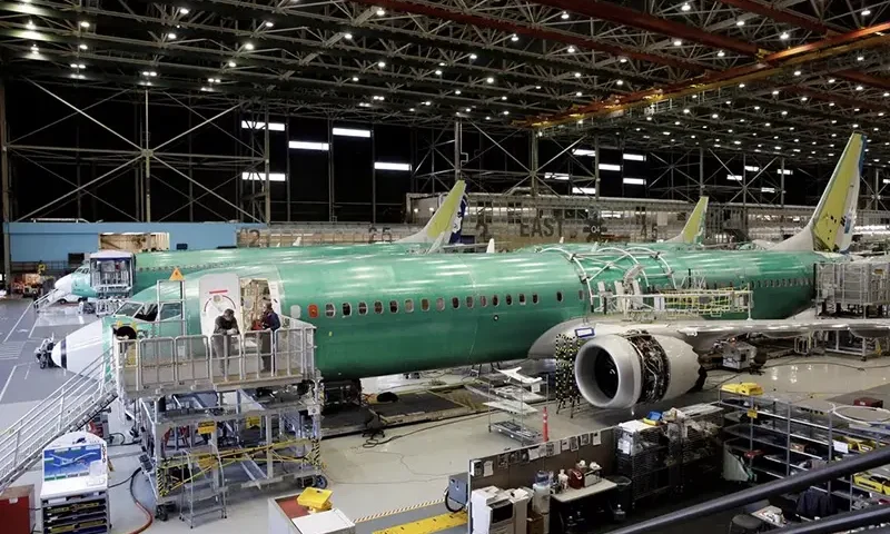 Boeing's new 737 MAX-9 is pictured under construction at their production facility in Renton, Washington, U.S., February 13, 2017. REUTERS/Jason Redmond/File Photo