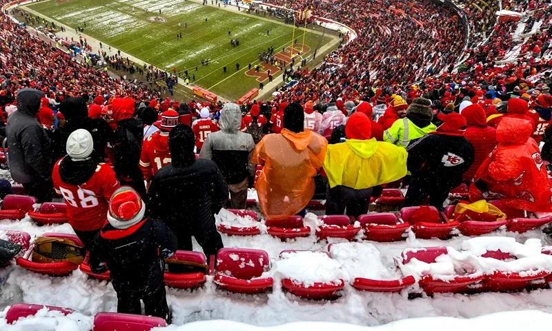 Divisional Round - Indianapolis Colts v Kansas City Chiefs KANSAS CITY, MO - JANUARY 12: Fans begin to filter in prior to the game between the Kansas City Chiefs and the Indianapolis Colts at the AFC Divisional Round playoff game at Arrowhead Stadium on January 12, 2019 in Kansas City, Missouri. (Photo by Jason Hanna/Getty Images)