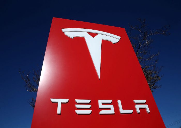 PALO ALTO, CA - NOVEMBER 05: A sign is posted at a Tesla showroom on November 5, 2013 in Palo Alto, California. (Photo by Justin Sullivan/Getty Images)