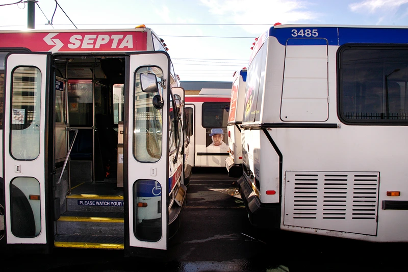 8 injured in Philadelphia shooting at SEPTA bus stop, gunmen sought by police