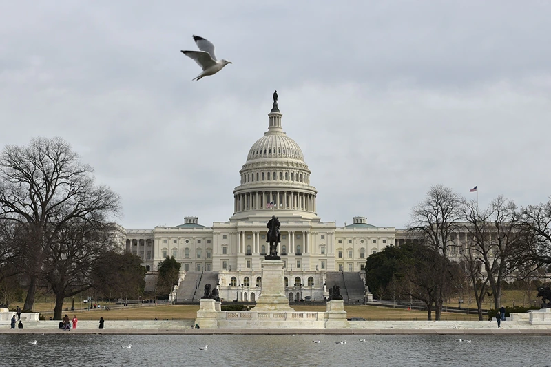 TOPSHOT-US-POLITICS-SHUTDOWN-CAPITOL
TOPSHOT - The US Capitol is seen in Washington, DC on January 22, 2018 after the US Senate reached a deal to reopen the federal government, with Democrats accepting a compromise spending bill. / AFP PHOTO / MANDEL NGAN (Photo credit should read MANDEL NGAN/AFP via Getty Images)