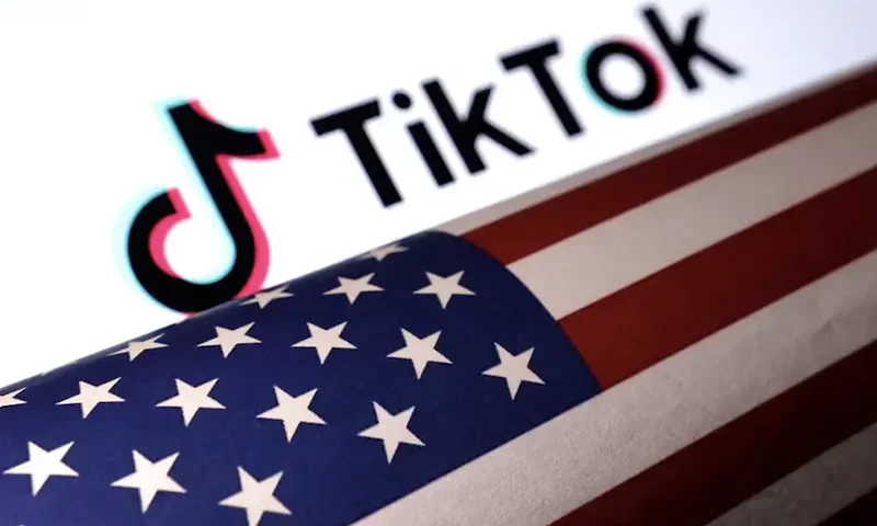 U.S. flag is placed on a TikTok logo in this illustration taken March 20, 2024. REUTERS/Dado Ruvic/Illustration