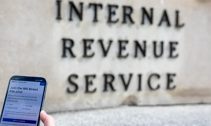 WASHINGTON, DC - APRIL 05: People use IRS Direct File at the Internal Revenue Service Building on April 05, 2024 in Washington, DC. (Photo by Tasos Katopodis/Getty Images for Economic Security Project)