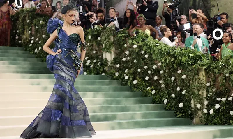 Zendaya poses at the Met Gala in New York City. REUTERS/Andrew Kelly